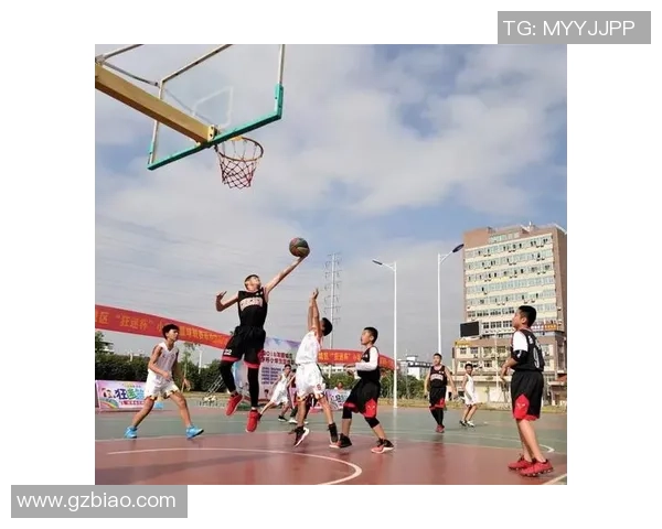 刘铮的成长之路：从篮球少年到职业球员的奋斗历程与心路历程